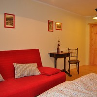 No.1_sedačka